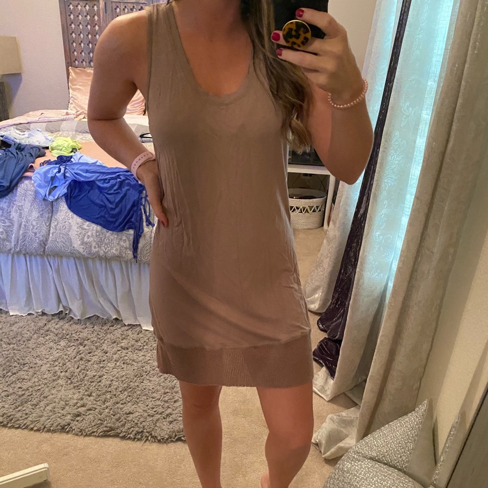 MEDIUM Tan super comfy dress with textured bottom